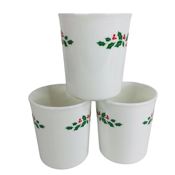 3 Corelle Winter Holly Days Mugs 8 OZ Coffee Cups Vintage Christmas Corning - Picture 3 of 7